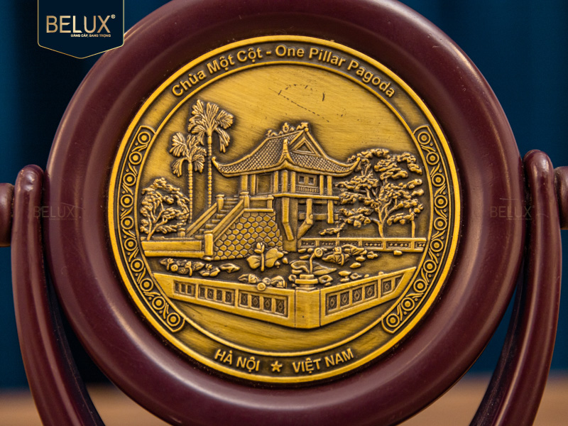 Mặt đĩa xoay Chùa Một Cột bằng đồng